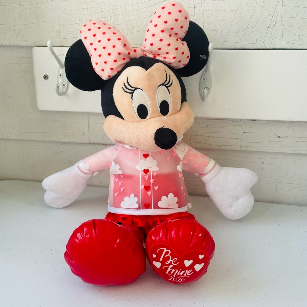 Minnie Mouse 2020 Valentine’s Day Plush